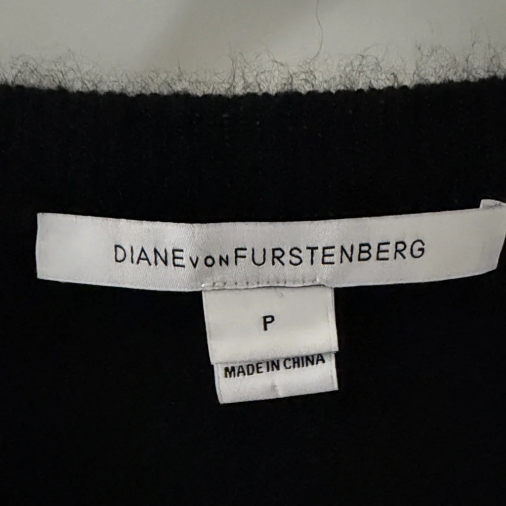 Diane Von Furstenberg Oversized Black Cashmere Sweater